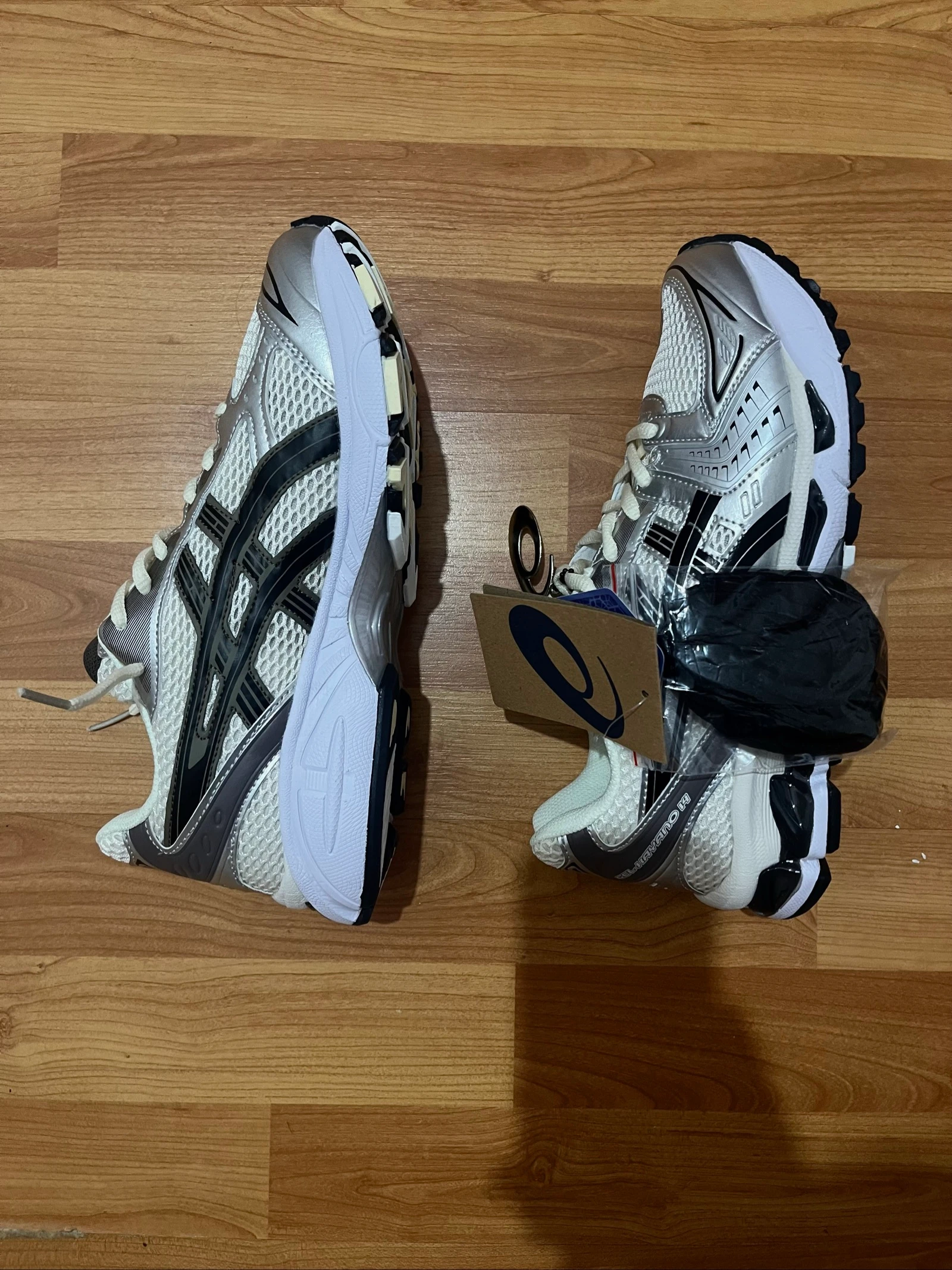 Asics kayano 14 – photo 2